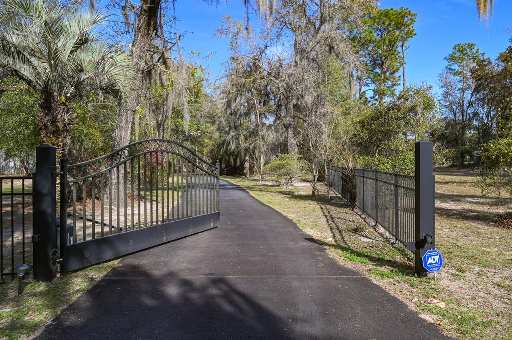 Picture of 397 SE County Rd 18A, Starke, FL 32091