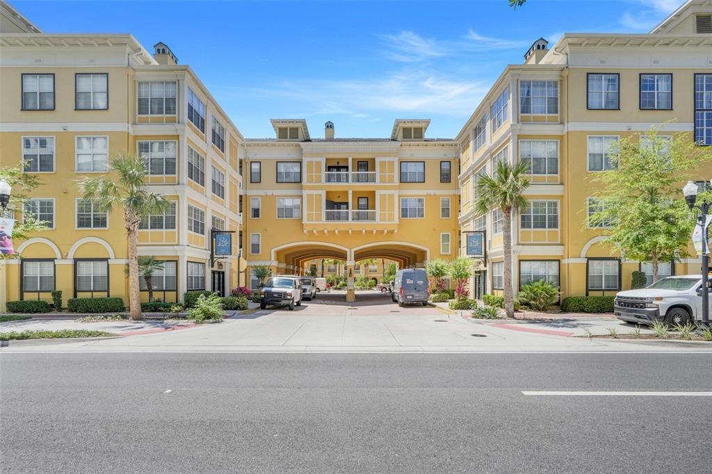 Picture of 860 N Orange Avenue Unit 226, Orlando, FL 32801