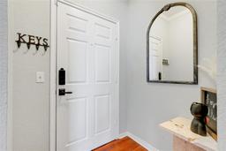 Picture of 860 N Orange Avenue Unit 226, Orlando, FL 32801