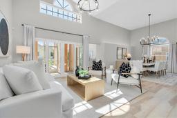 Picture of 19 Crescent Place S, St Petersburg, FL 33711