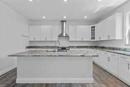 Picture of 3612 W Pearl Avenue, Tampa, FL 33611