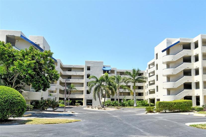 Picture of 835 S Osprey Avenue Unit 310, Sarasota FL 34236