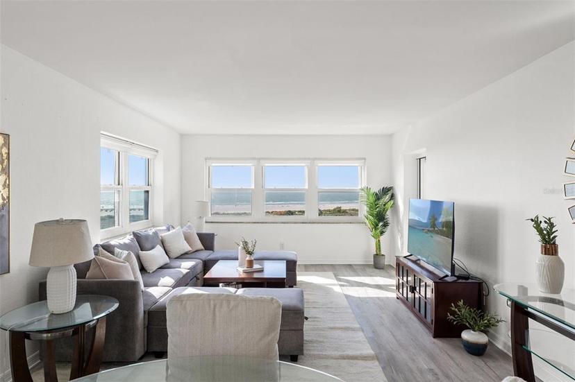 Picture of 1230 Gulf Boulevard Unit 501, Clearwater FL 33767