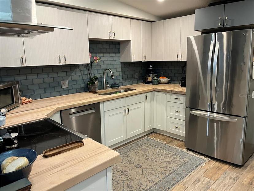 Picture of 2848 Trinidad Street, Sarasota FL 34231