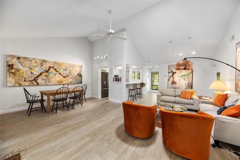 Picture of 1711 Pelican Cove Road Unit 443, Sarasota FL 34231