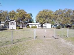 Picture of 150 Clearwater Lake Road, Hawthorne, FL 32640