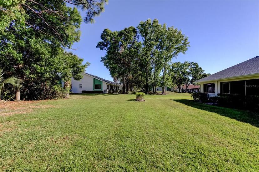 Picture of 2557 Laurelwood Drive Unit 10E, Clearwater FL 33763