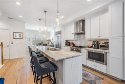Picture of 409 Regent Lane N, St Petersburg, FL 33701