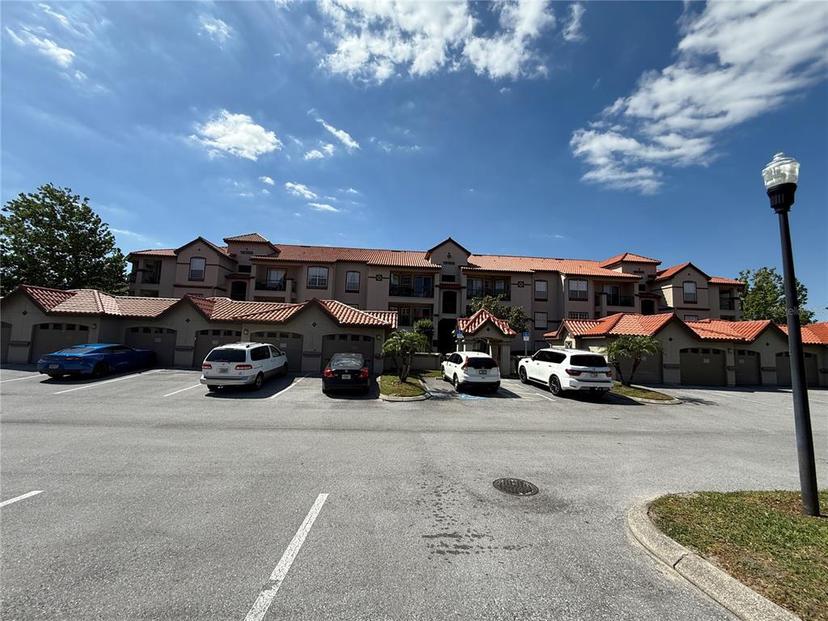 Picture of 18108 Peregrines Perch Place Unit 7312, Lutz FL 33558