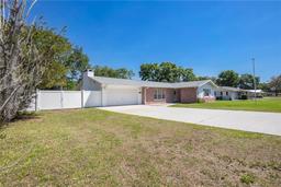Picture of 4810 County Road 114, Wildwood, FL 34785