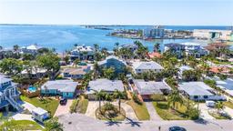 Picture of 2456 Tradewinds Drive, Dunedin, FL 34698