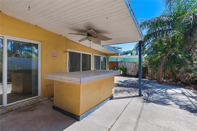 Picture of 2456 Tradewinds Drive, Dunedin FL 34698