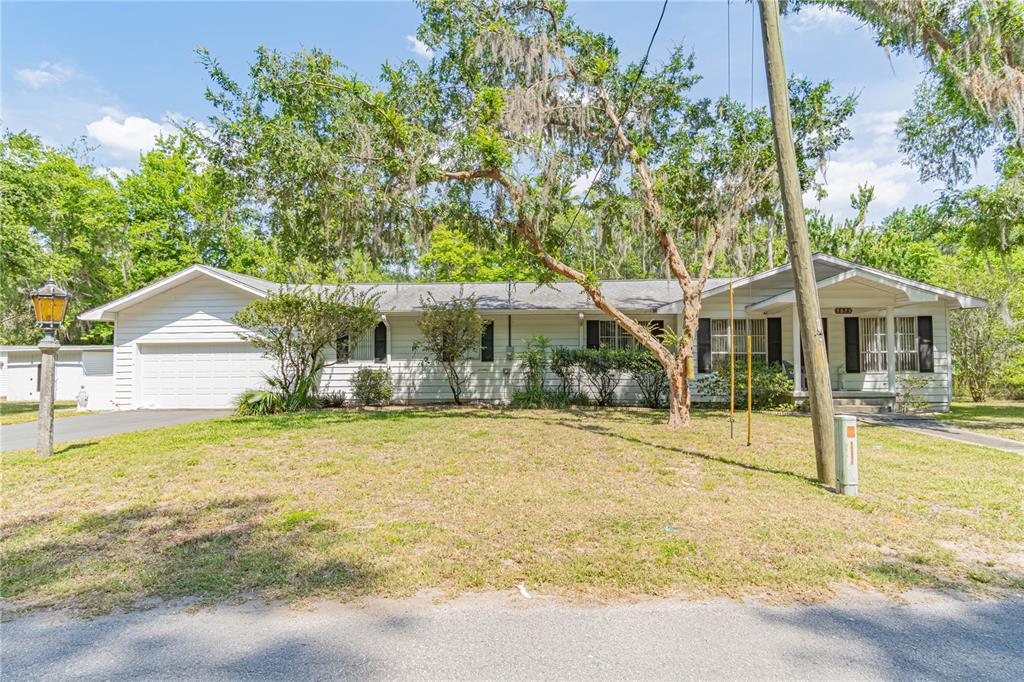 Picture of 3075 Cr 431N, Lake Panasoffkee, FL 33538