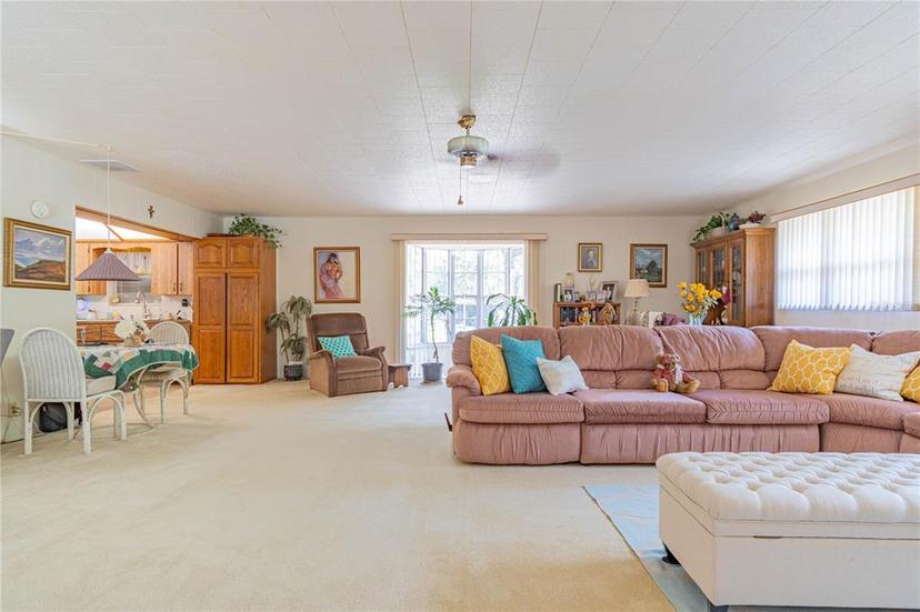 Picture of 3075 Cr 431N, Lake Panasoffkee FL 33538