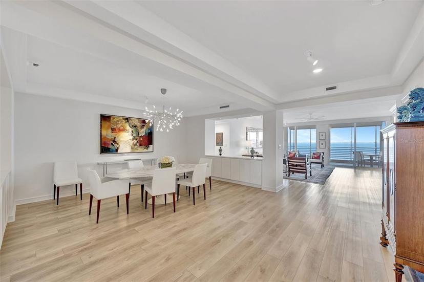 Picture of 2450 Harbourside Drive Unit 233, Longboat Key FL 34228
