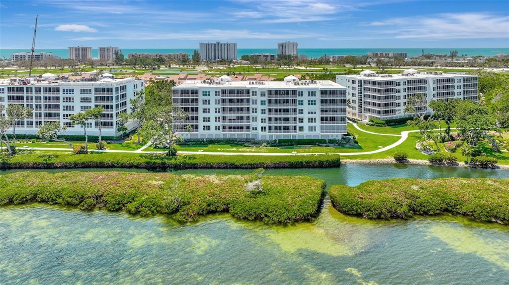Picture of 2450 Harbourside Drive Unit 233, Longboat Key, FL 34228