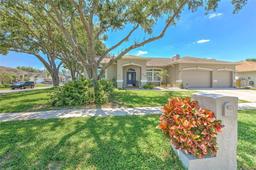 Picture of 2113 Golf Manor Boulevard, Valrico, FL 33596