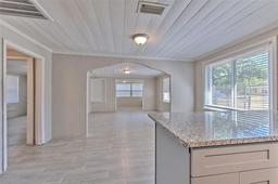 Picture of 905 W Ball Street, Plant City, FL 33563