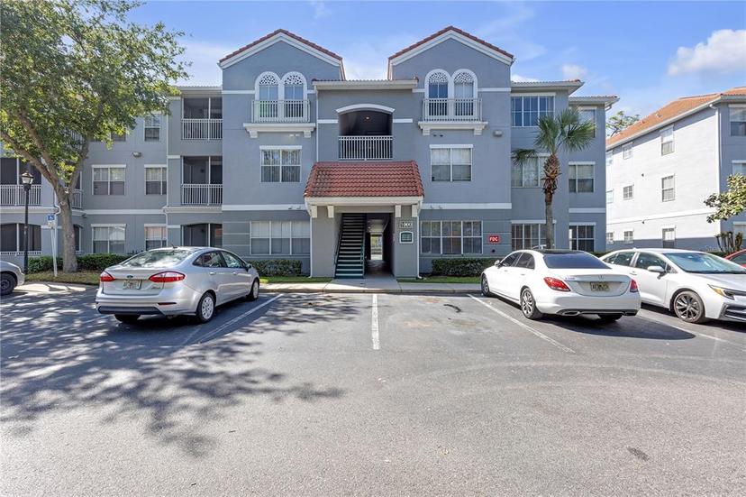 Picture of 18001 Richmond Place Drive Unit 1017, Tampa FL 33647