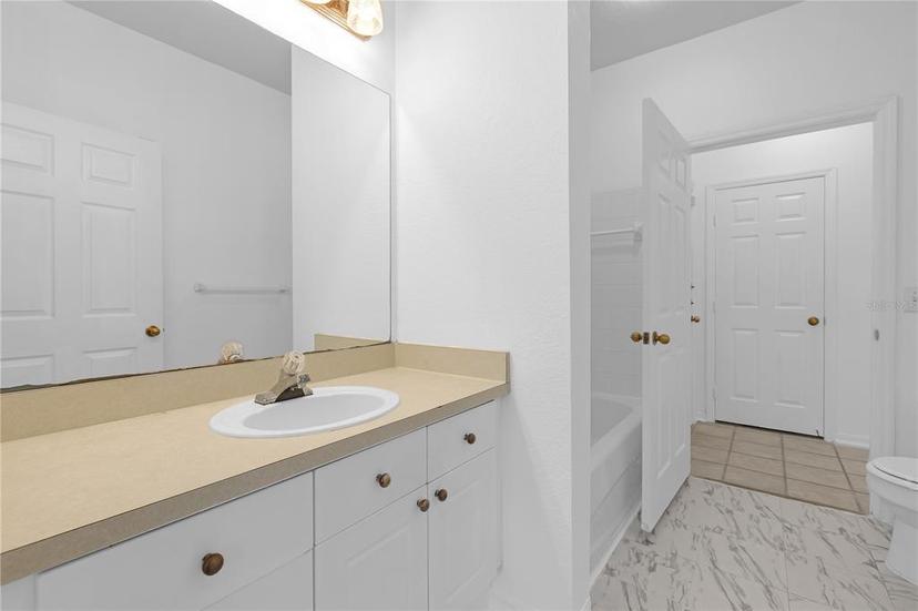 Picture of 18001 Richmond Place Drive Unit 1017, Tampa FL 33647