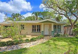 Picture of 3004 Bay Shore Circle, Sarasota, FL 34234