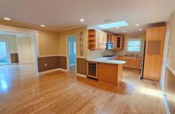 Picture of 3004 Bay Shore Circle, Sarasota, FL 34234