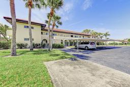 Picture of 3690 Pinecrest Street Unit 124, Sarasota, FL 34232