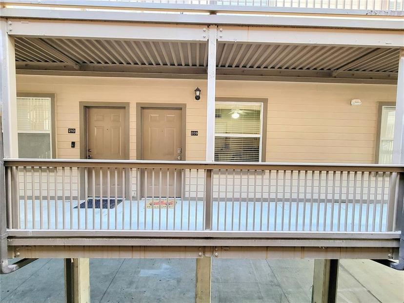 Picture of 1220 SW 1St Avenue Unit 209, Gainesville FL 32601
