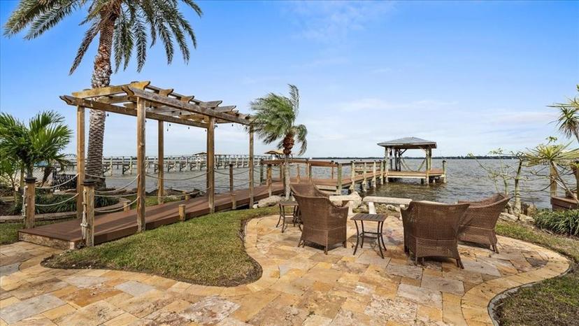 Picture of 2120 N Indian River Drive N, Cocoa FL 32922