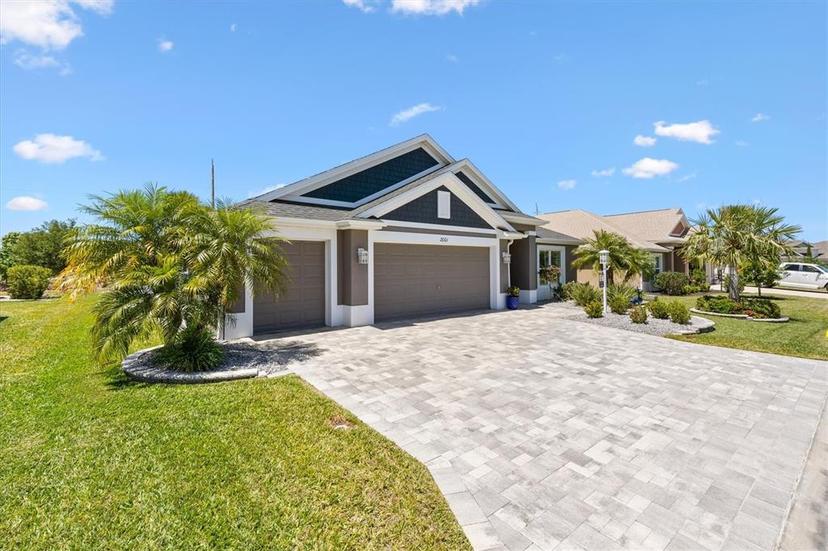 Picture of 2001 Dagenais Way, The Villages FL 32163