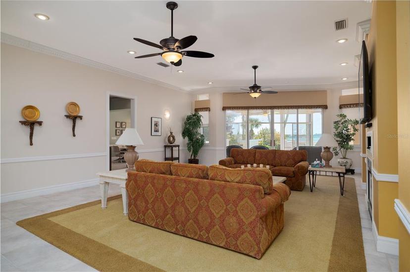 Picture of 2542 S Peninsula Drive, Daytona Beach FL 32118
