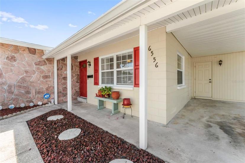 Picture of 6556 S West Shore Circle, Tampa FL 33616