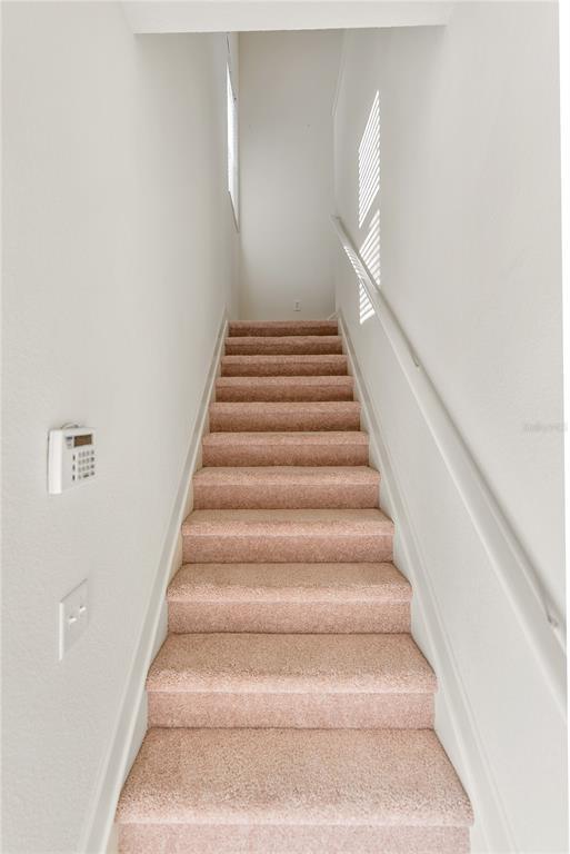 Picture of 3671 Parkridge Circle Unit 8-201, Sarasota FL 34243