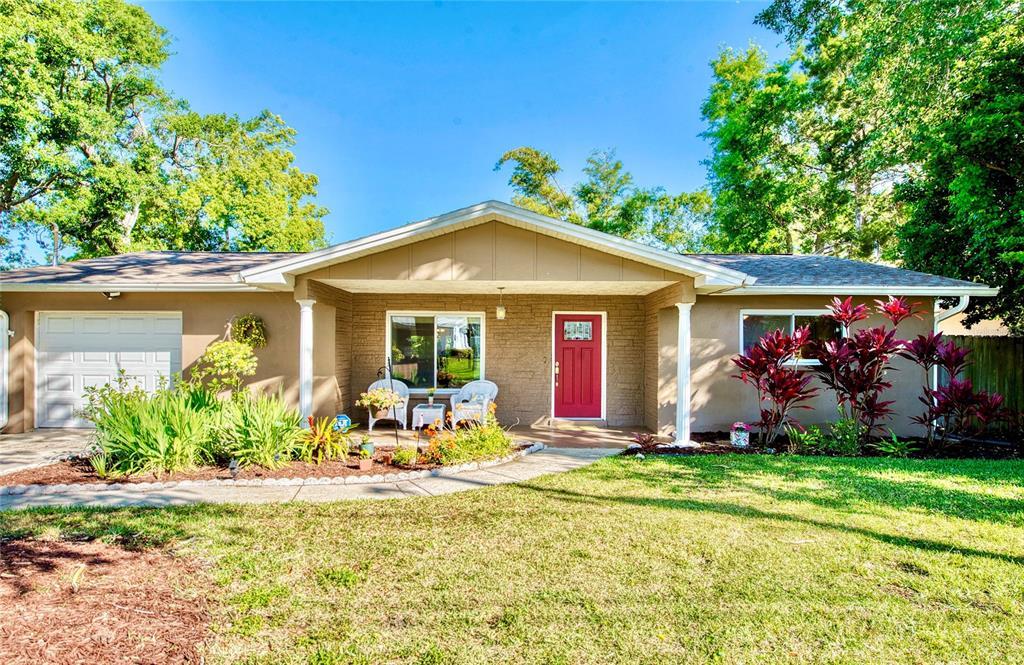 Picture of 2501 Crescent Drive, Largo, FL 33770