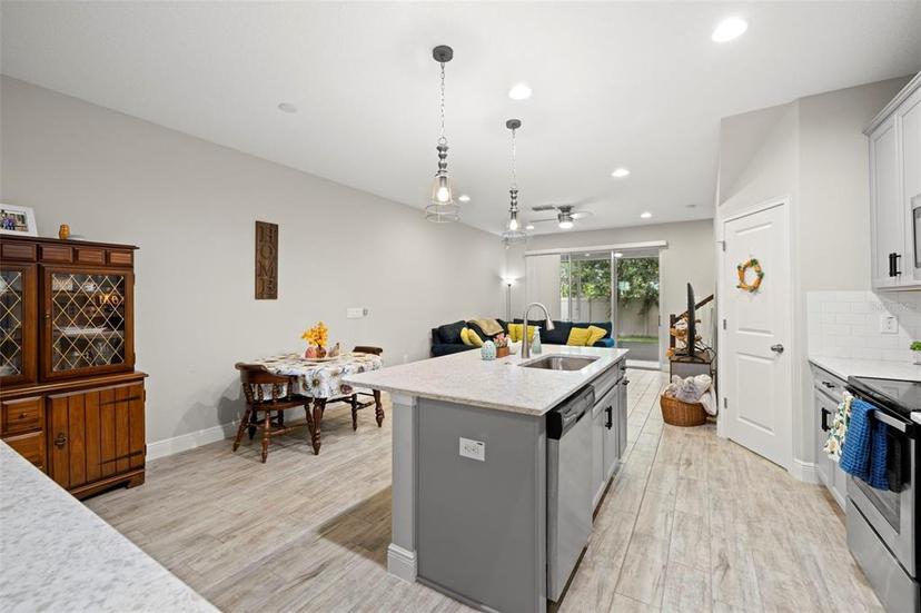 Picture of 11748 Cambium Crown Drive, Riverview FL 33569