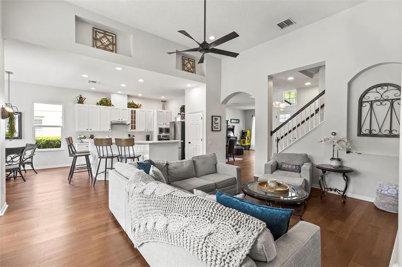 Picture of 10142 Deercliff Drive, Tampa FL 33647