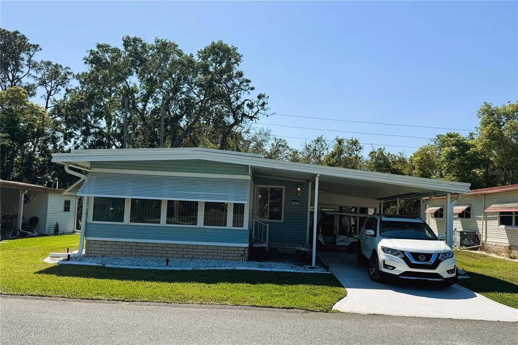 Picture of 121 Bougainvillea Drive, Leesburg, FL 34748