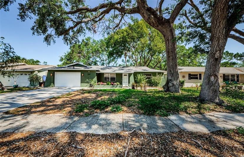 Picture of 7241 56Th Avenue N, St Petersburg FL 33709