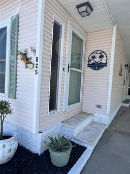 Picture of 825 Coconut Palm Street, Largo, FL 33778