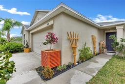 Picture of 10936 Rainbow Pyrite Drive, Wimauma, FL 33598