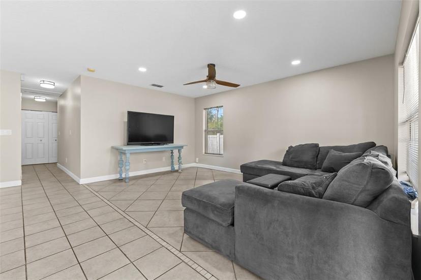 Picture of 212 28Th Street S, St Petersburg FL 33712