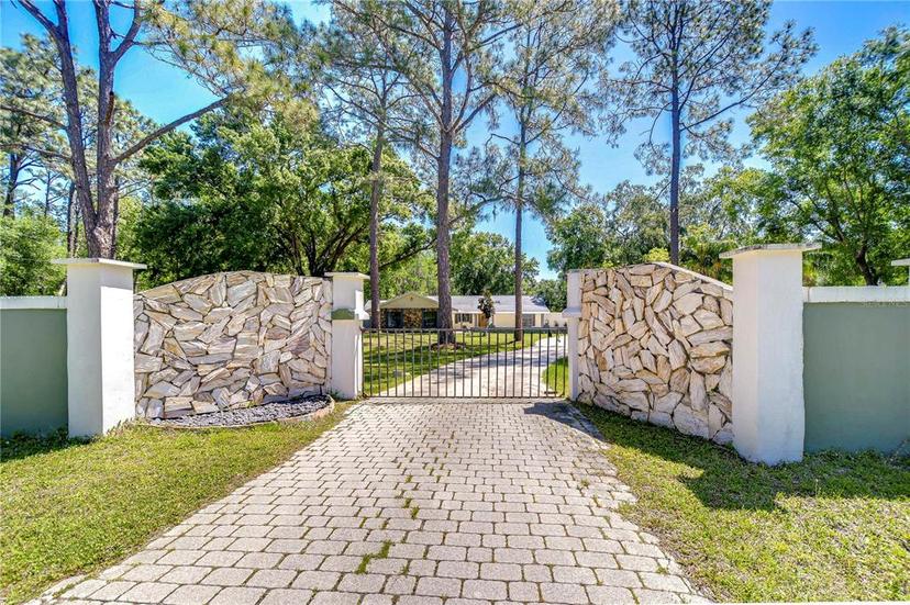 Picture of 1120 Country Lane, Lutz FL 33558