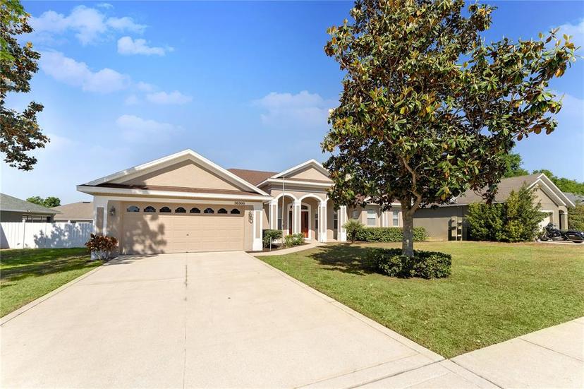 Picture of 36300 Grand Island Oaks Circle, Grand Island FL 32735