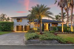 Picture of 546 Rafael Boulevard Ne, St Petersburg, FL 33704