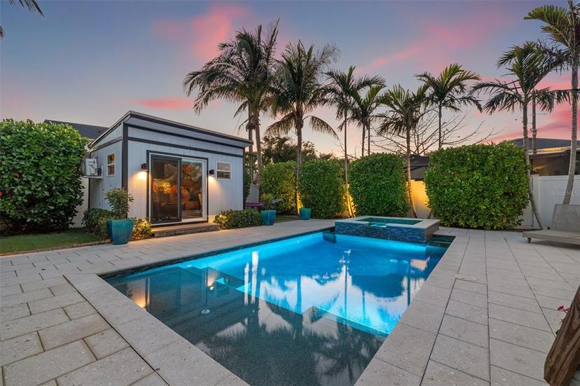 Picture of 546 Rafael Boulevard Ne, St Petersburg FL 33704