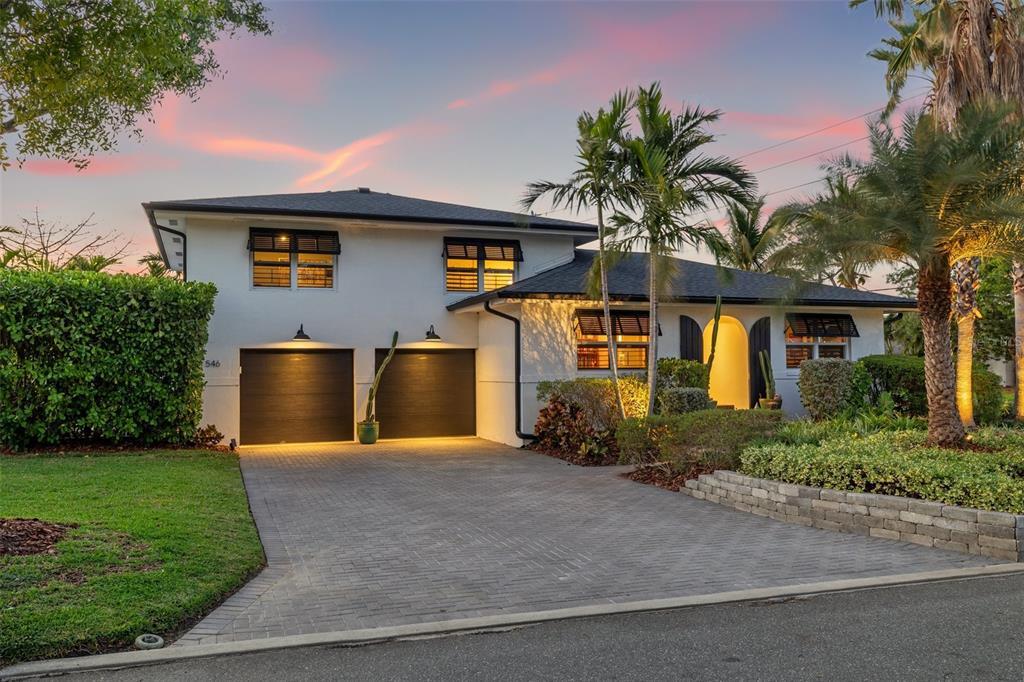Picture of 546 Rafael Boulevard Ne, St Petersburg, FL 33704