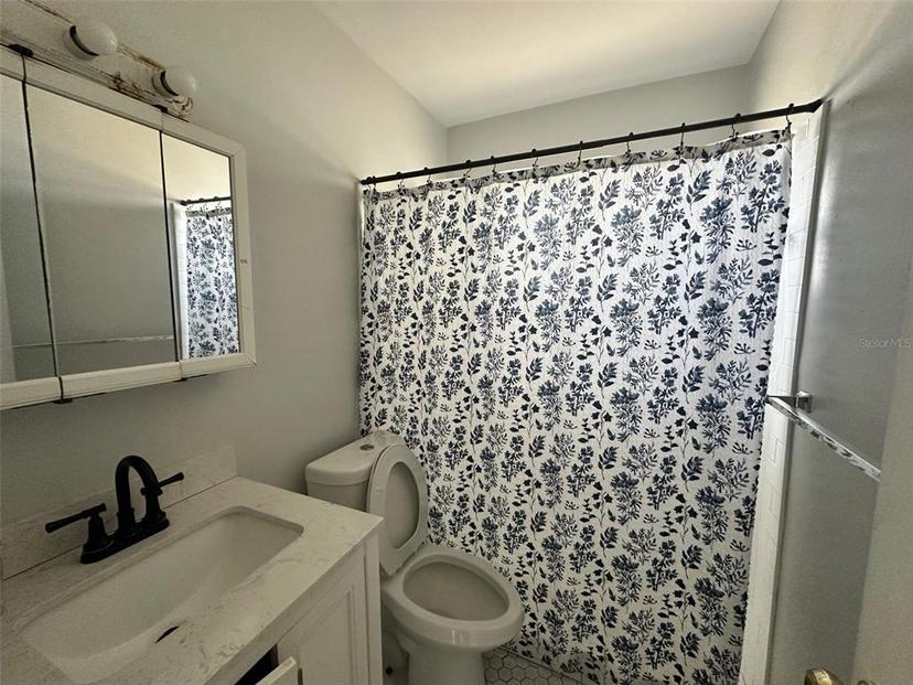 Picture of 3599 66Th Way N, St Petersburg FL 33710