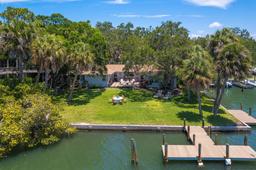 Picture of 1542 Gulfview Drive, Sarasota, FL 34236