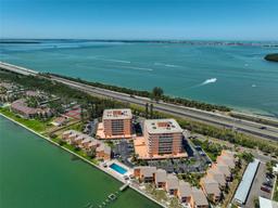 Picture of 7430 Sunshine Skyway Lane S Unit 403, St Petersburg, FL 33711