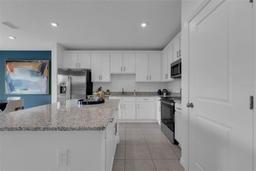 Picture of 1409 Fan Palm Drive, Davenport, FL 33897